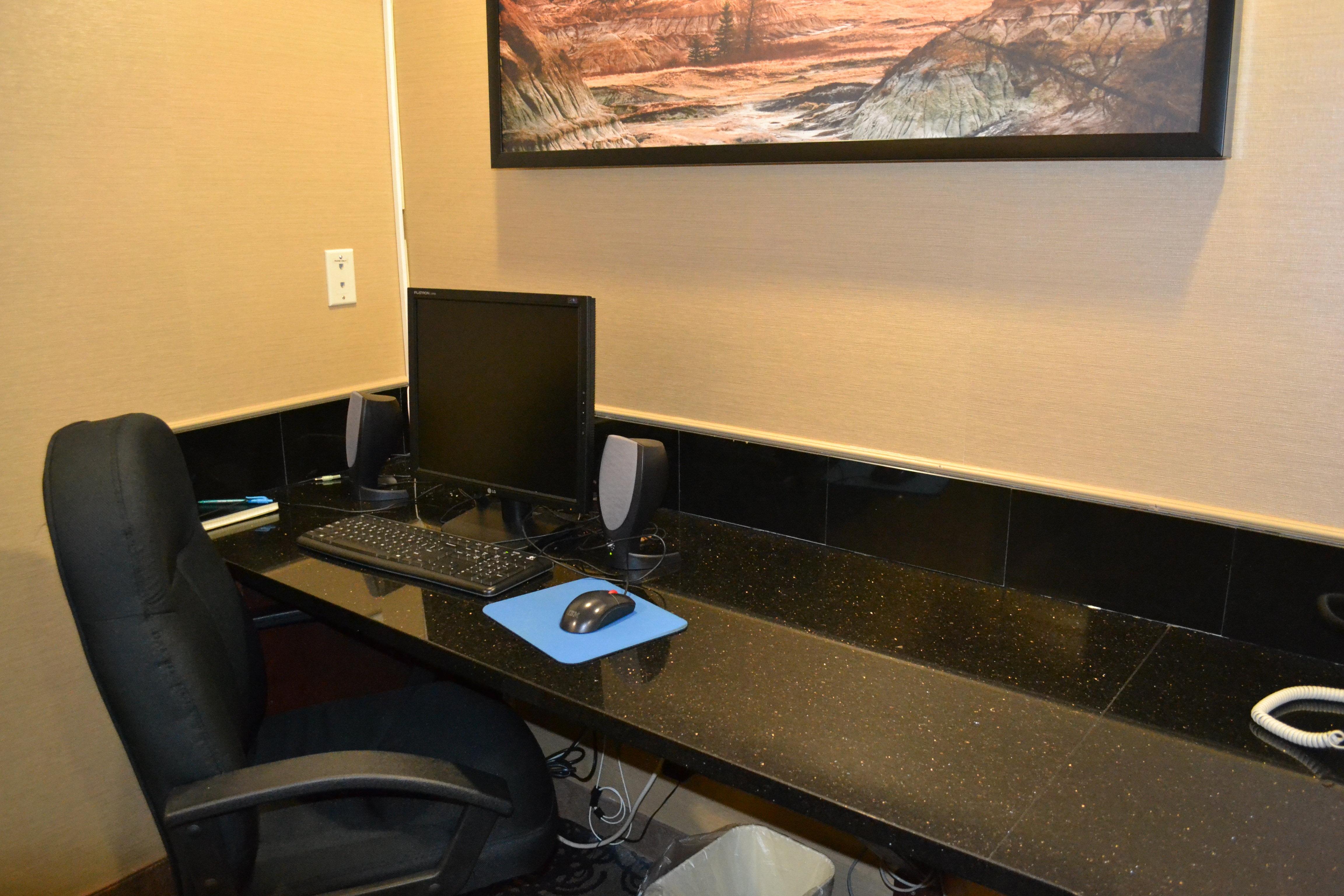 Holiday Inn Express Red Deer By Ihg מראה חיצוני תמונה